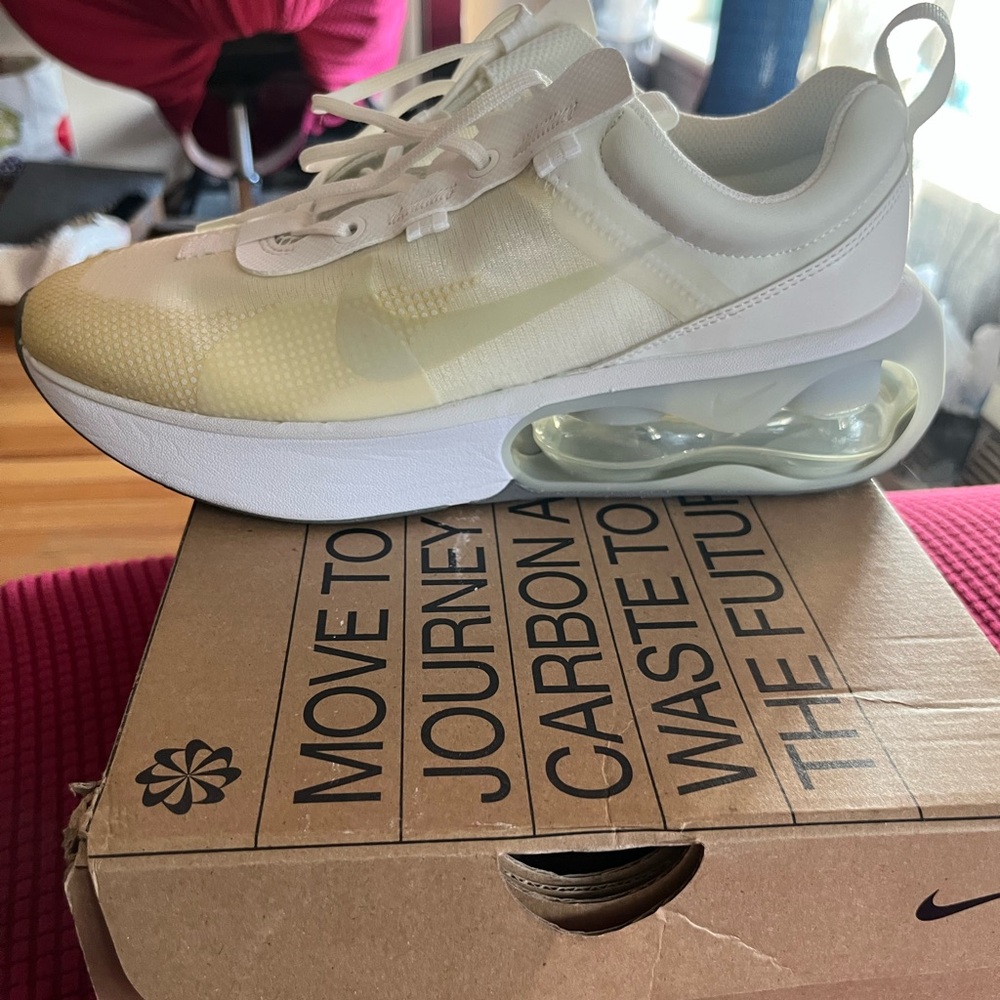 Nike Women's White and Cream Air Max Sneakers